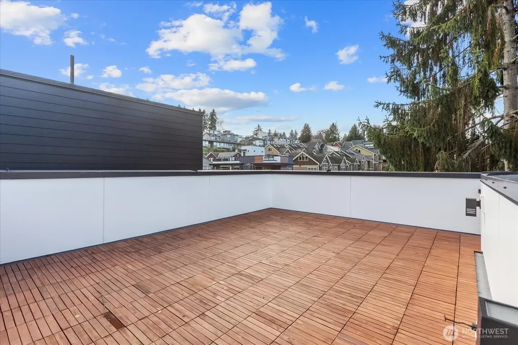 3120 Queen Anne Avenue N Seattle WA 98109