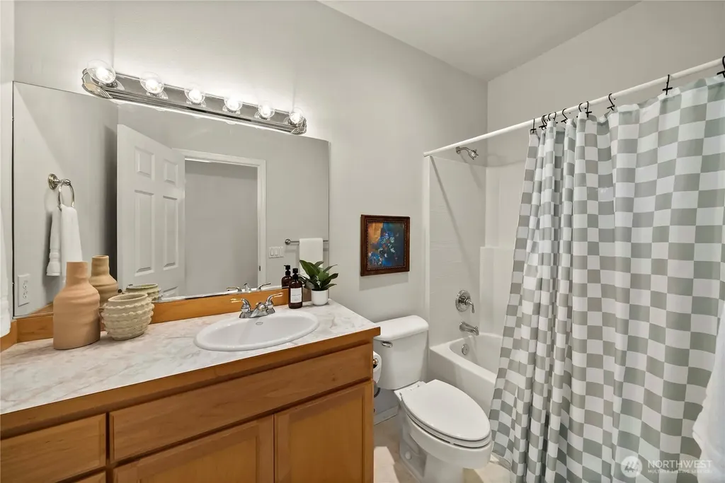 31425 36th Avenue SW Federal Way WA 98023