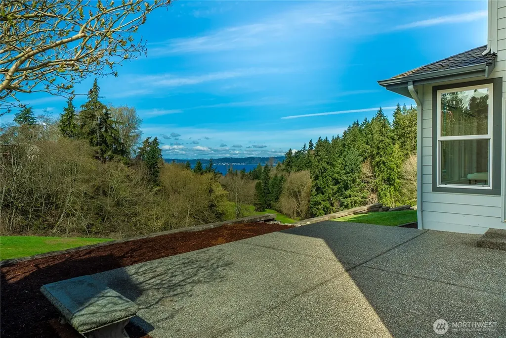 31425 36th Avenue SW Federal Way WA 98023