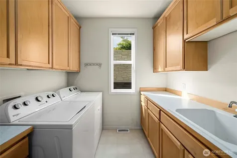 31425 36th Avenue SW Federal Way WA 98023