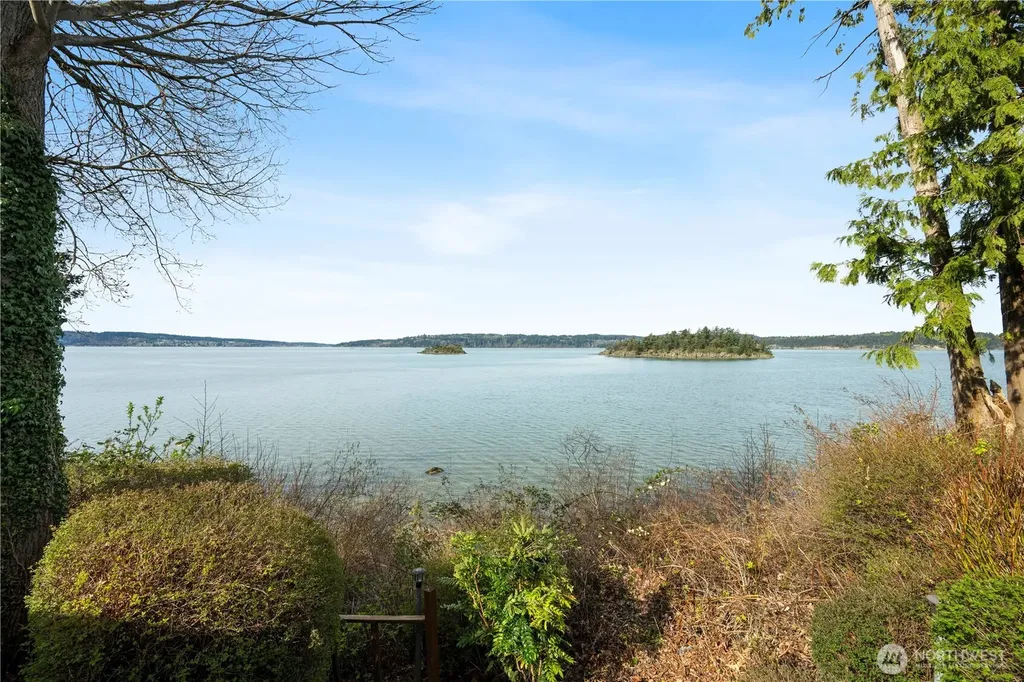 17888 Cobahud Road La Conner WA 98257