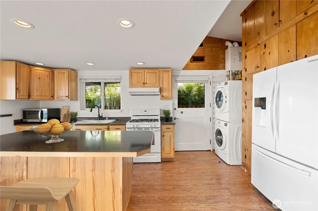17888 Cobahud Road La Conner WA 98257