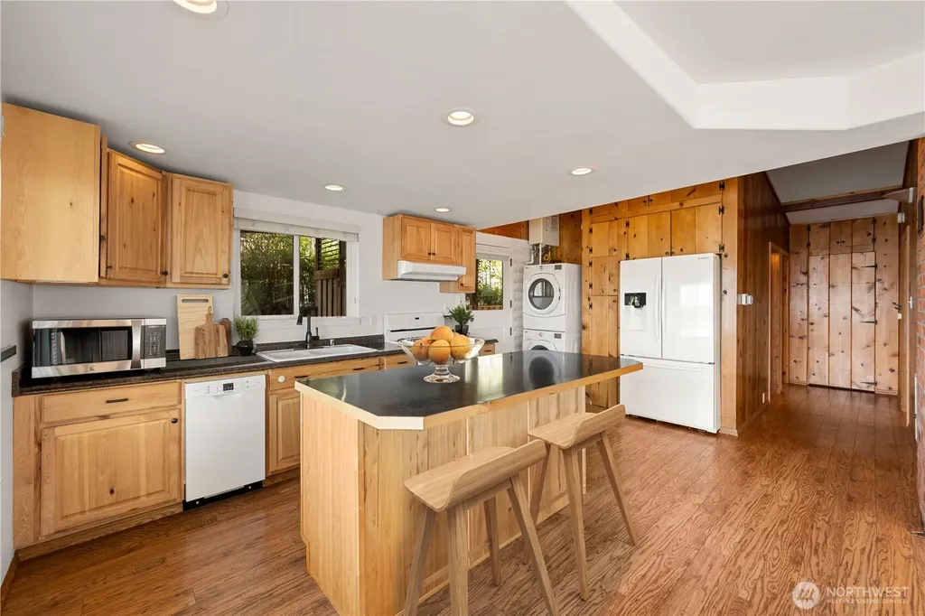 17888 Cobahud Road La Conner WA 98257