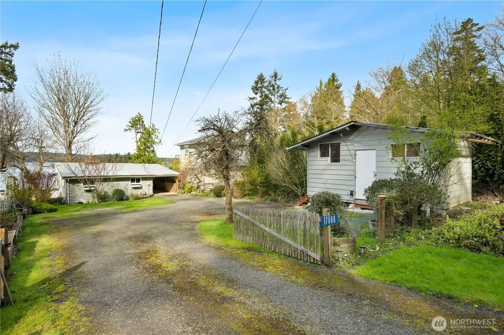 17888 Cobahud Road La Conner WA 98257