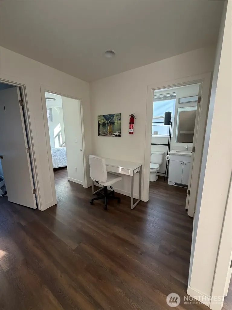 1017 NE 55th Street Seattle WA 98105