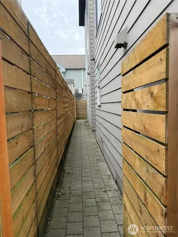 1017 NE 55th Street Seattle WA 98105