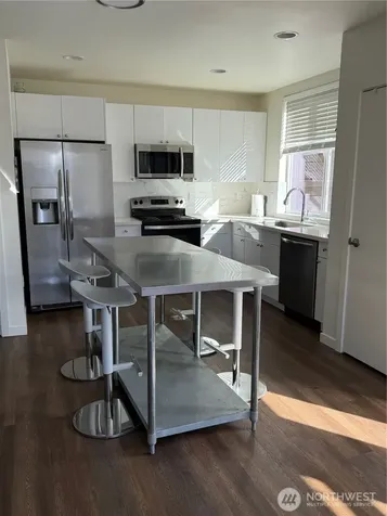 1017 NE 55th Street Seattle WA 98105