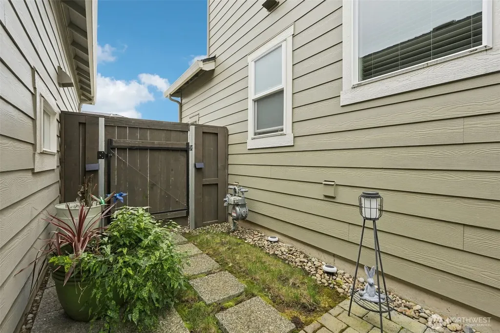 10004 NE 133rd Avenue Vancouver WA 98682