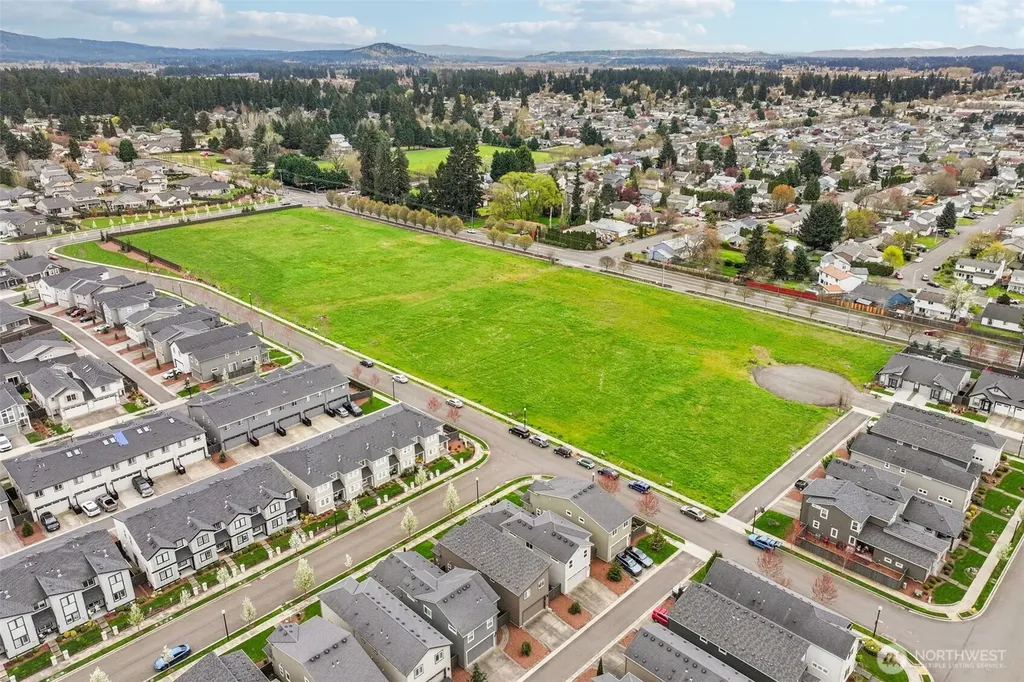 10004 NE 133rd Avenue Vancouver WA 98682