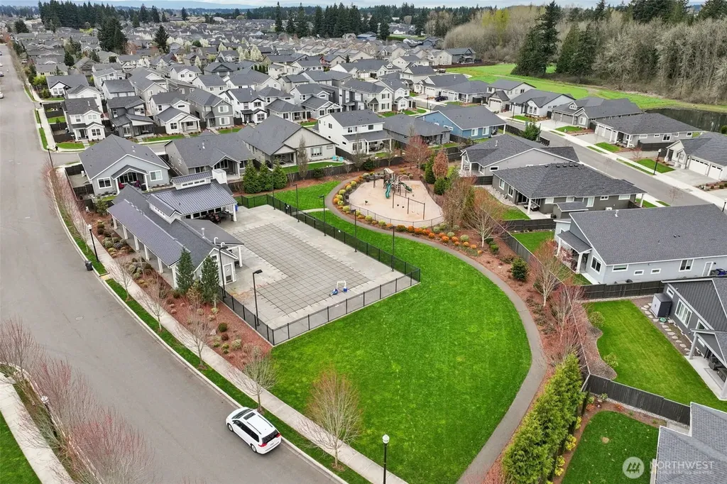 10004 NE 133rd Avenue Vancouver WA 98682
