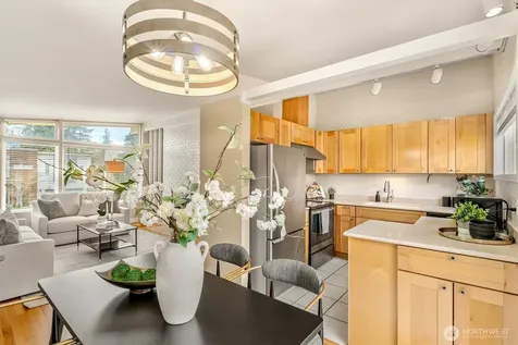 3953 153rd Avenue SE Bellevue WA 98006