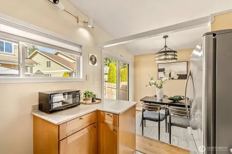 3953 153rd Avenue SE Bellevue WA 98006
