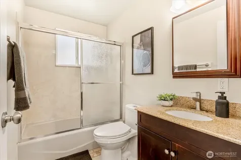 3953 153rd Avenue SE Bellevue WA 98006