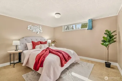 3953 153rd Avenue SE Bellevue WA 98006