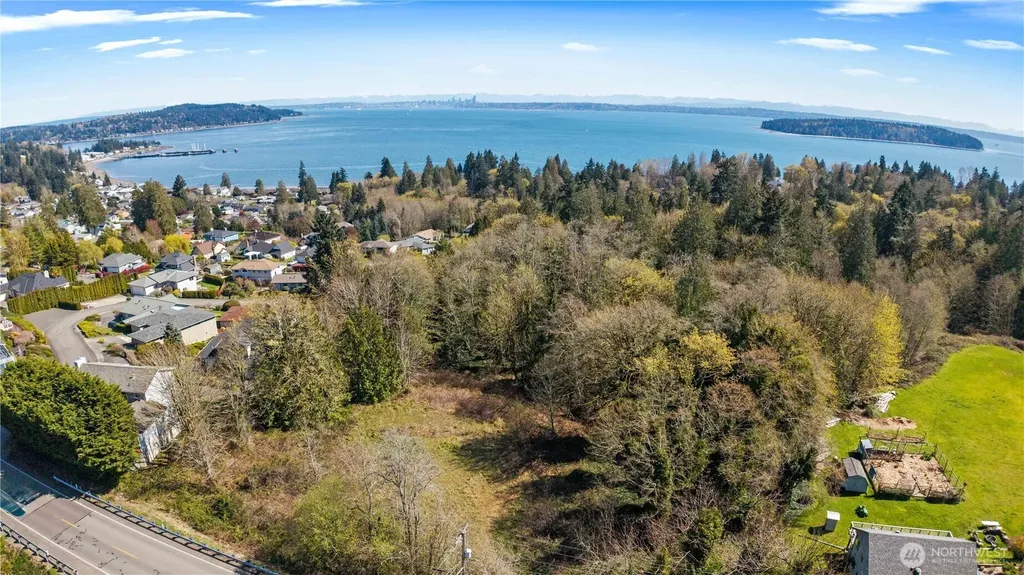 1745 Alaska Avenue E Port Orchard WA 98366