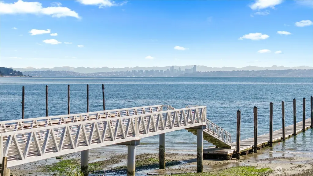 1745 Alaska Avenue E Port Orchard WA 98366