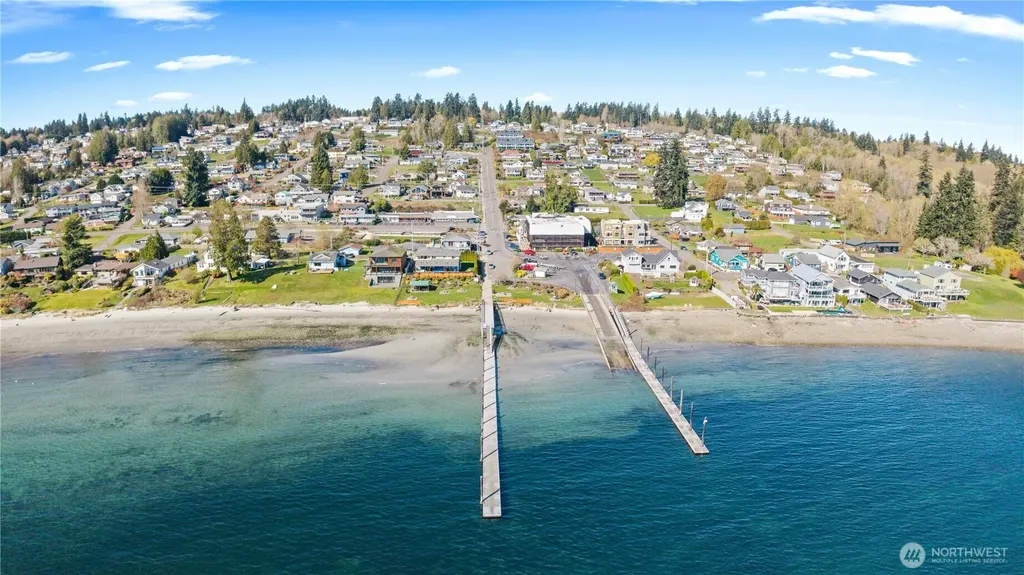 1745 Alaska Avenue E Port Orchard WA 98366