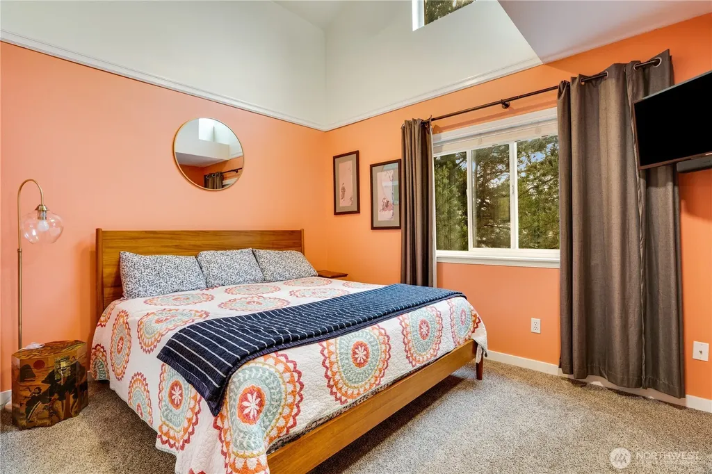 10319 Midvale Avenue N Seattle WA 98133