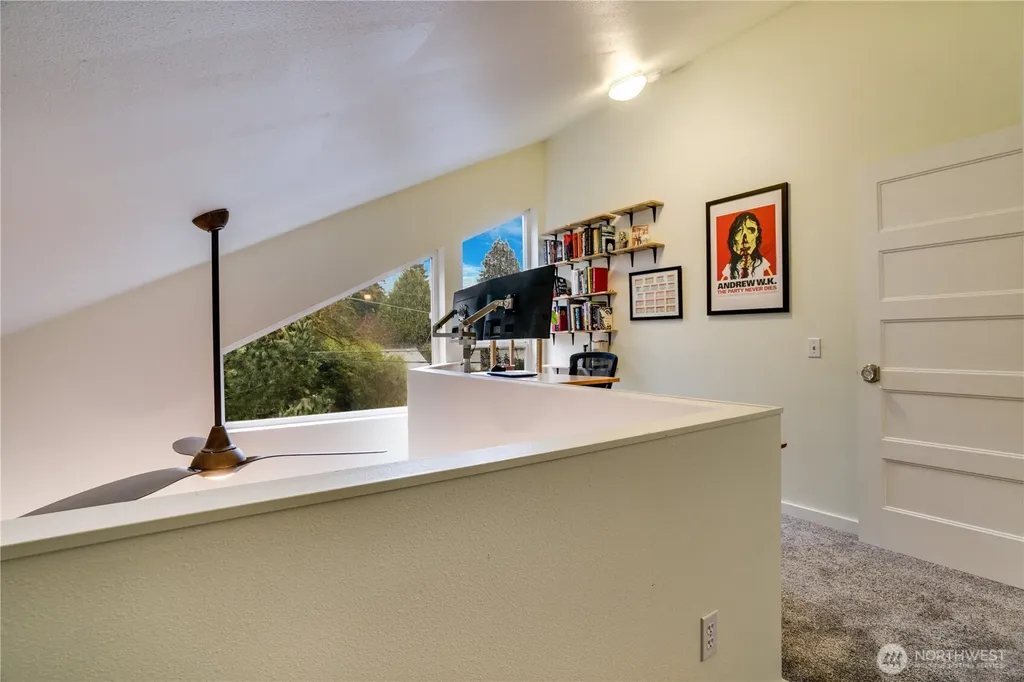 10319 Midvale Avenue N Seattle WA 98133