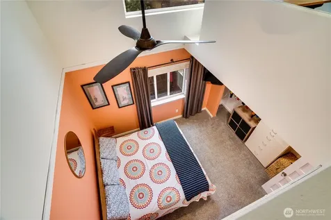 10319 Midvale Avenue N Seattle WA 98133