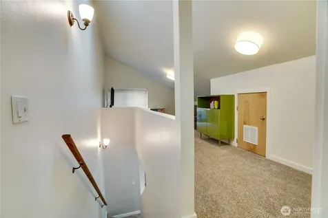10319 Midvale Avenue N Seattle WA 98133