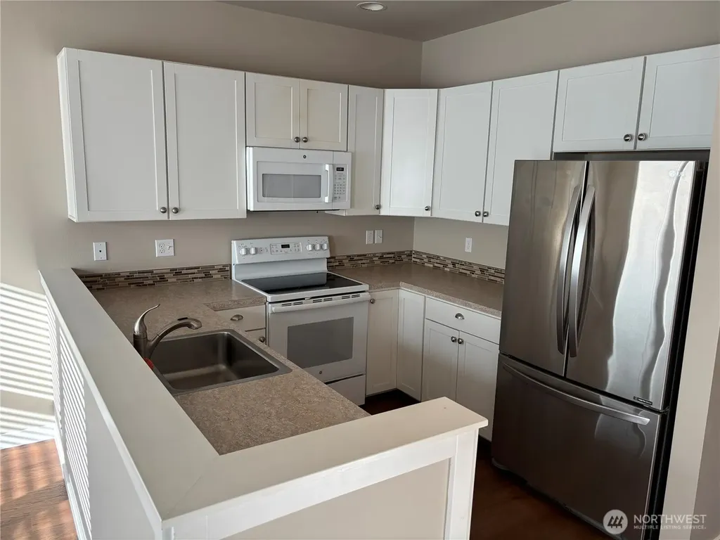 26787 Red Maple Lane NE Kingston WA 98346