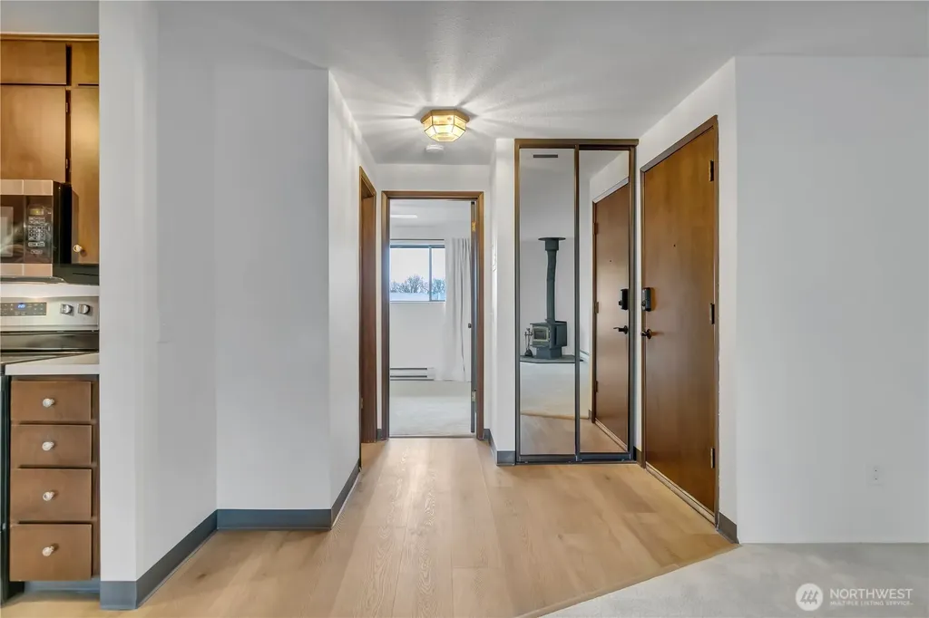 13564 37th Avenue S Tukwila WA 98168