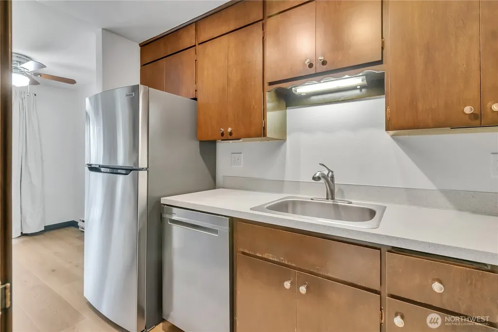 13564 37th Avenue S Tukwila WA 98168