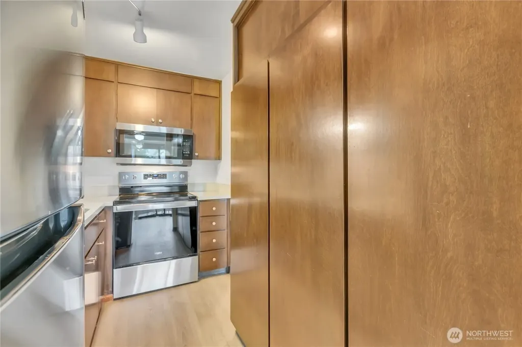 13564 37th Avenue S Tukwila WA 98168