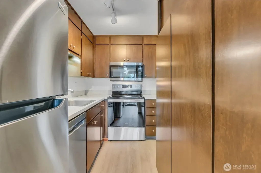 13564 37th Avenue S Tukwila WA 98168