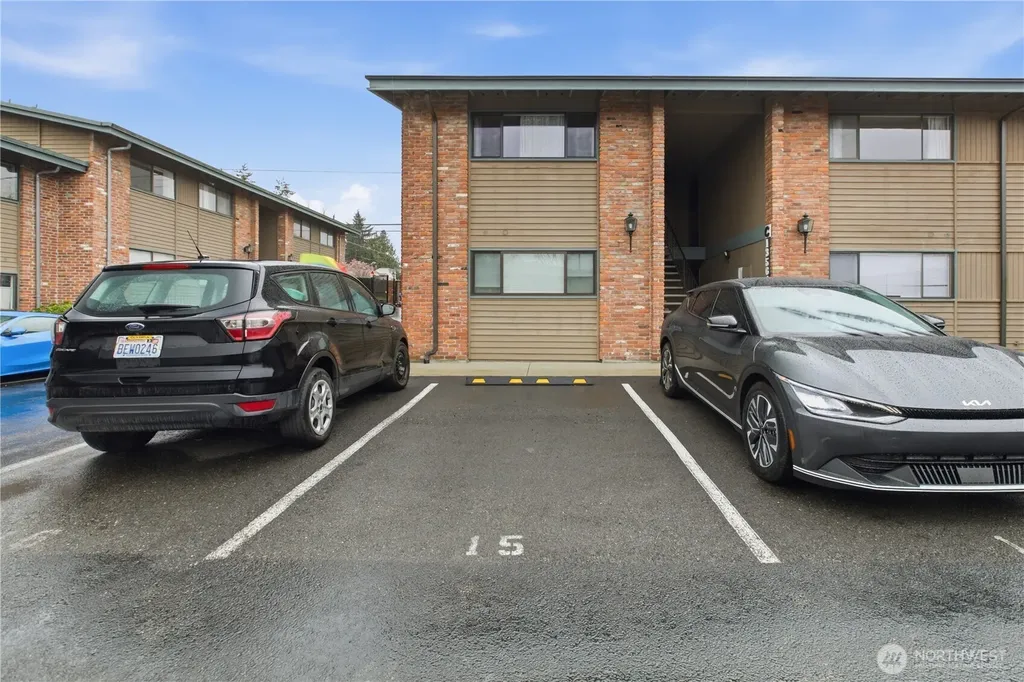 13564 37th Avenue S Tukwila WA 98168