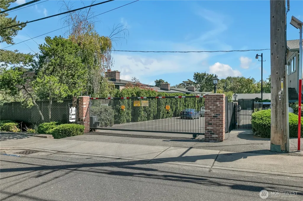 13564 37th Avenue S Tukwila WA 98168
