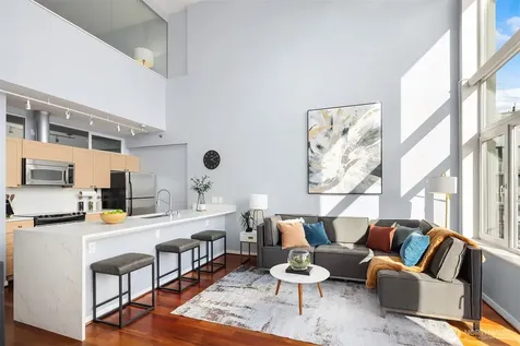 2717 Western Avenue Seattle WA 98121