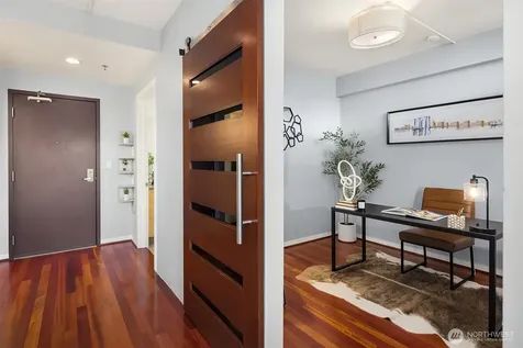 2717 Western Avenue Seattle WA 98121