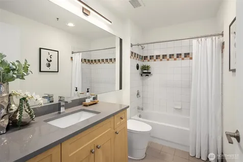 2717 Western Avenue Seattle WA 98121