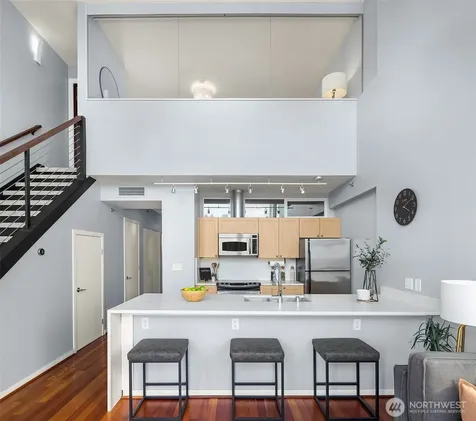 2717 Western Avenue Seattle WA 98121