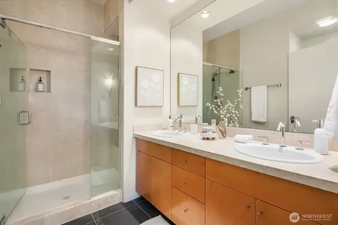 1188 106th Avenue NE Bellevue WA 98004
