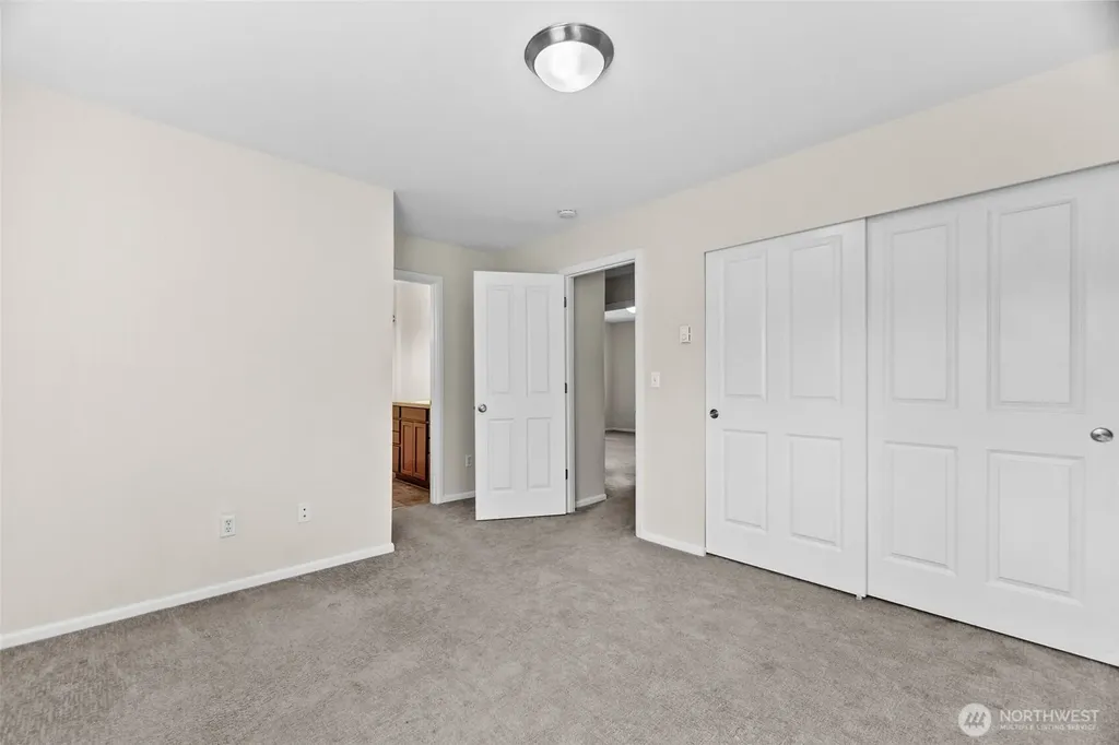 4308 Roxanna Loop SE Lacey WA 98503
