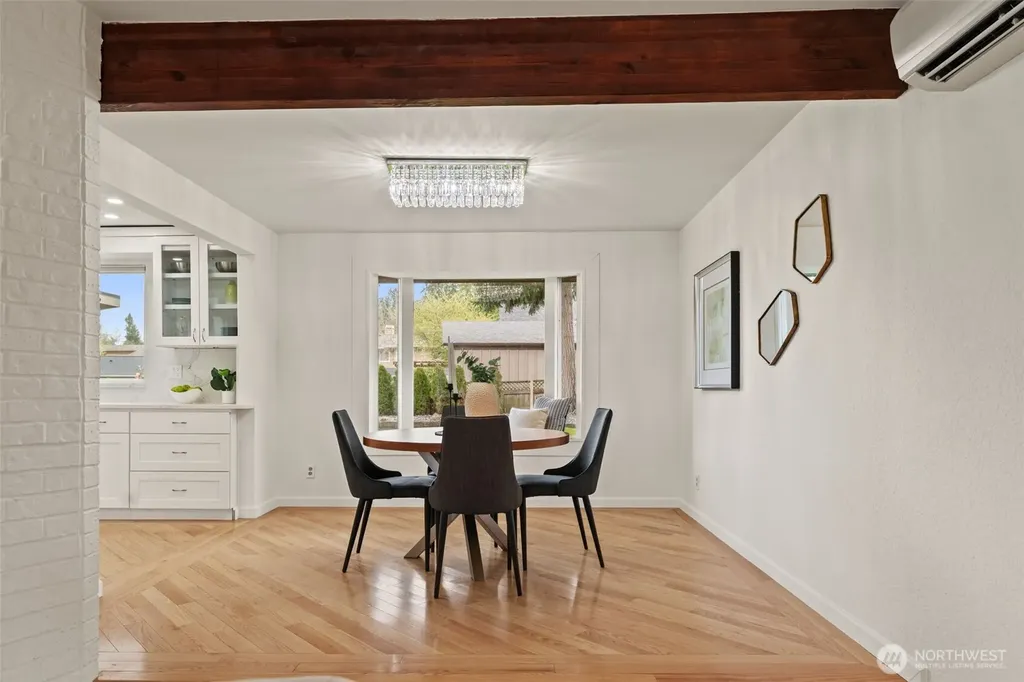 8615 184th Street SW Edmonds WA 98026