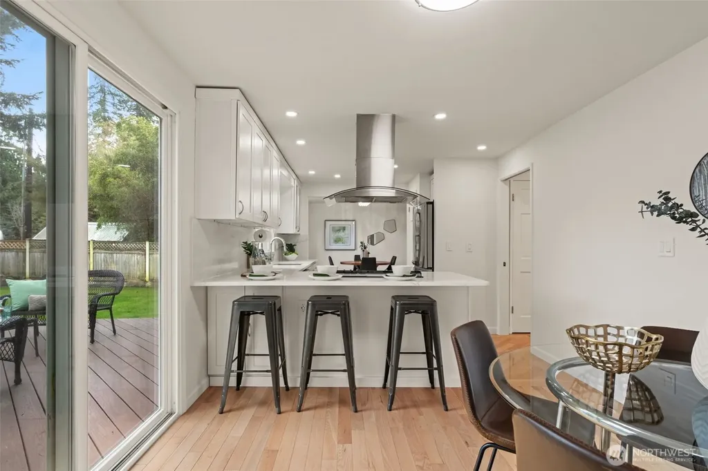 8615 184th Street SW Edmonds WA 98026