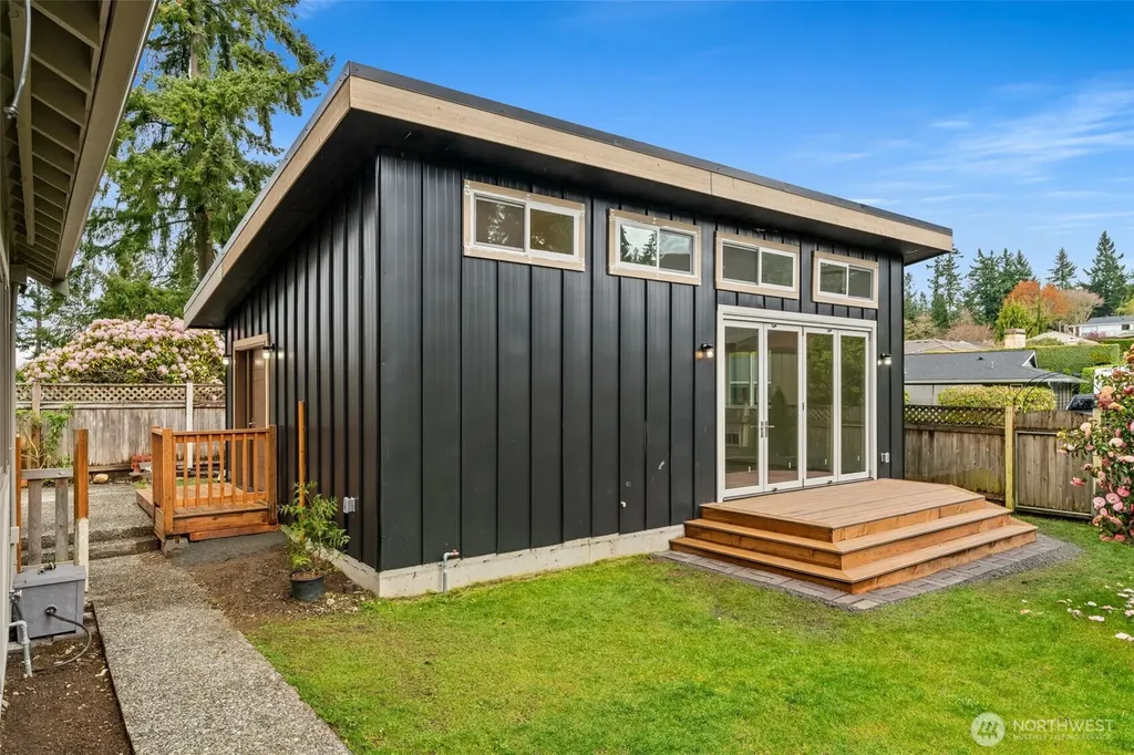 8615 184th Street SW Edmonds WA 98026