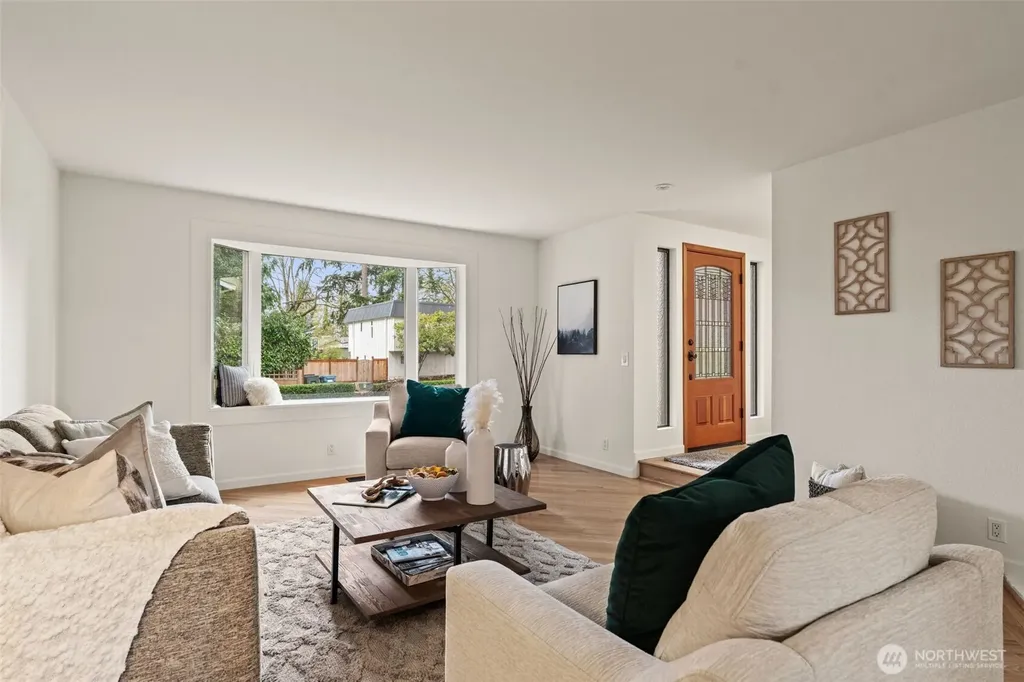 8615 184th Street SW Edmonds WA 98026