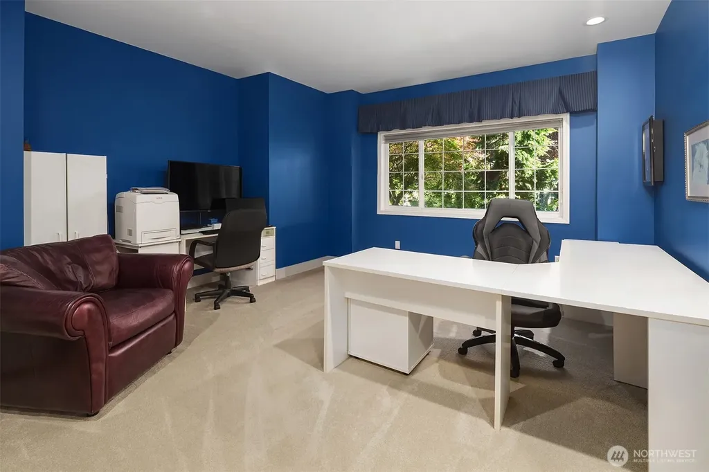 1631 180th Place SW Lynnwood WA 98037