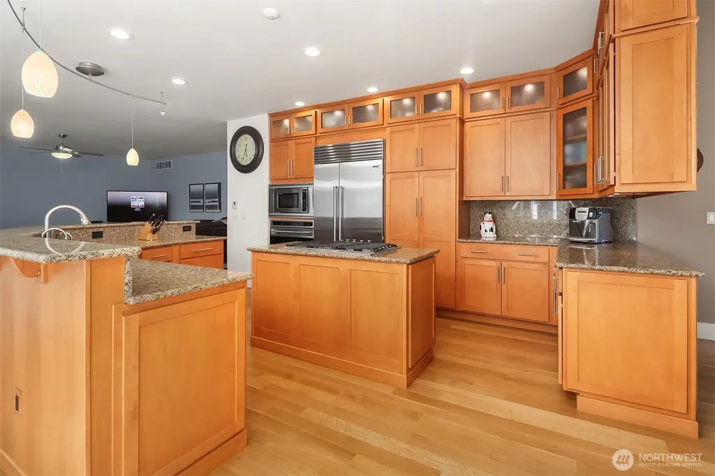 1631 180th Place SW Lynnwood WA 98037