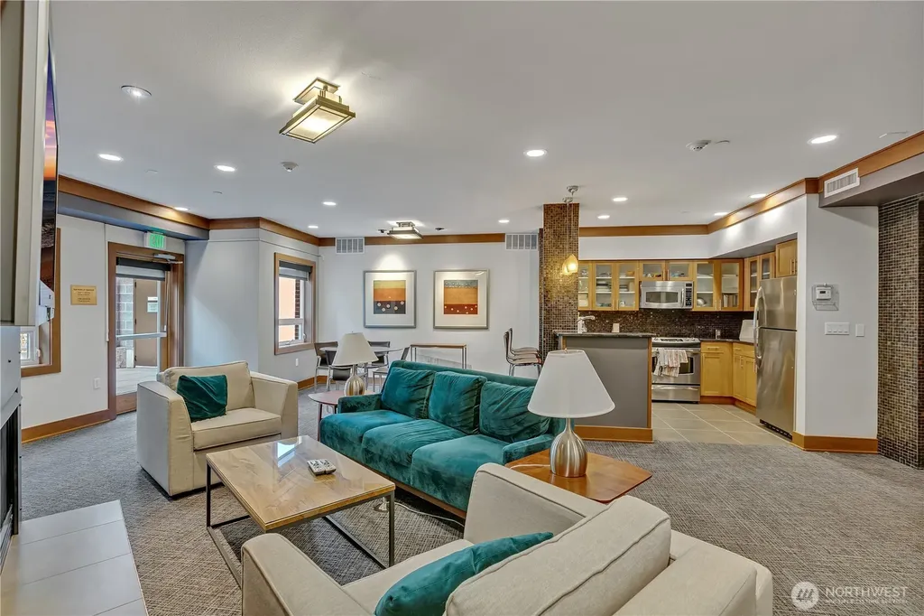 5450 Leary Avenue NW Seattle WA 98107