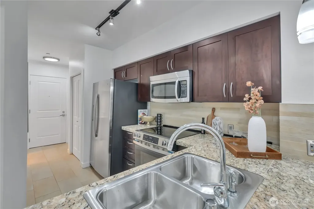5450 Leary Avenue NW Seattle WA 98107