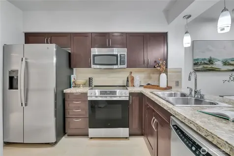 5450 Leary Avenue NW Seattle WA 98107