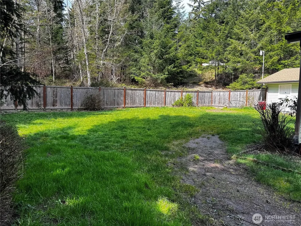 521 NE Larson Lake Road Belfair WA 98528