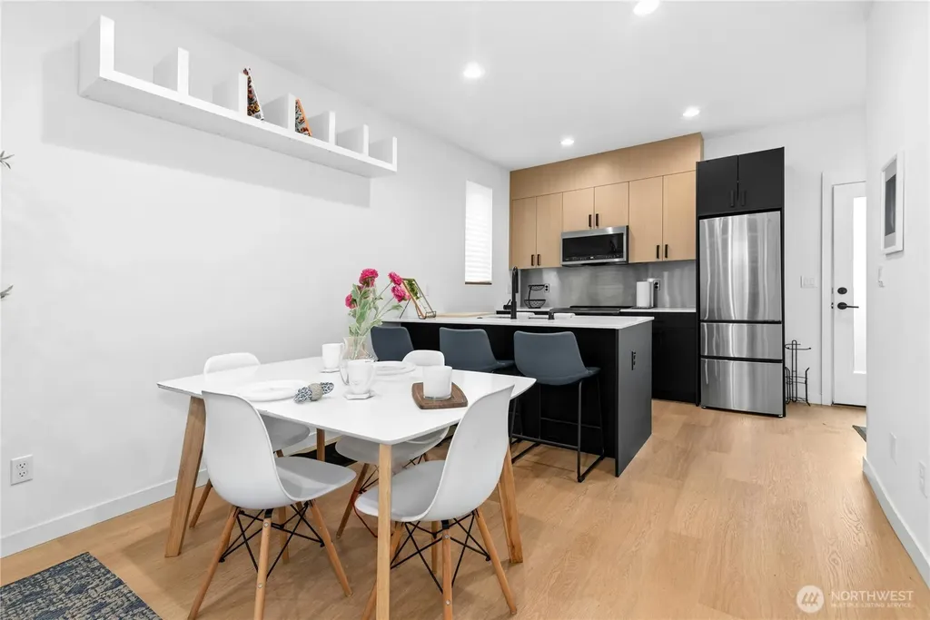 10354 Wallingford Avenue N Seattle WA 98133
