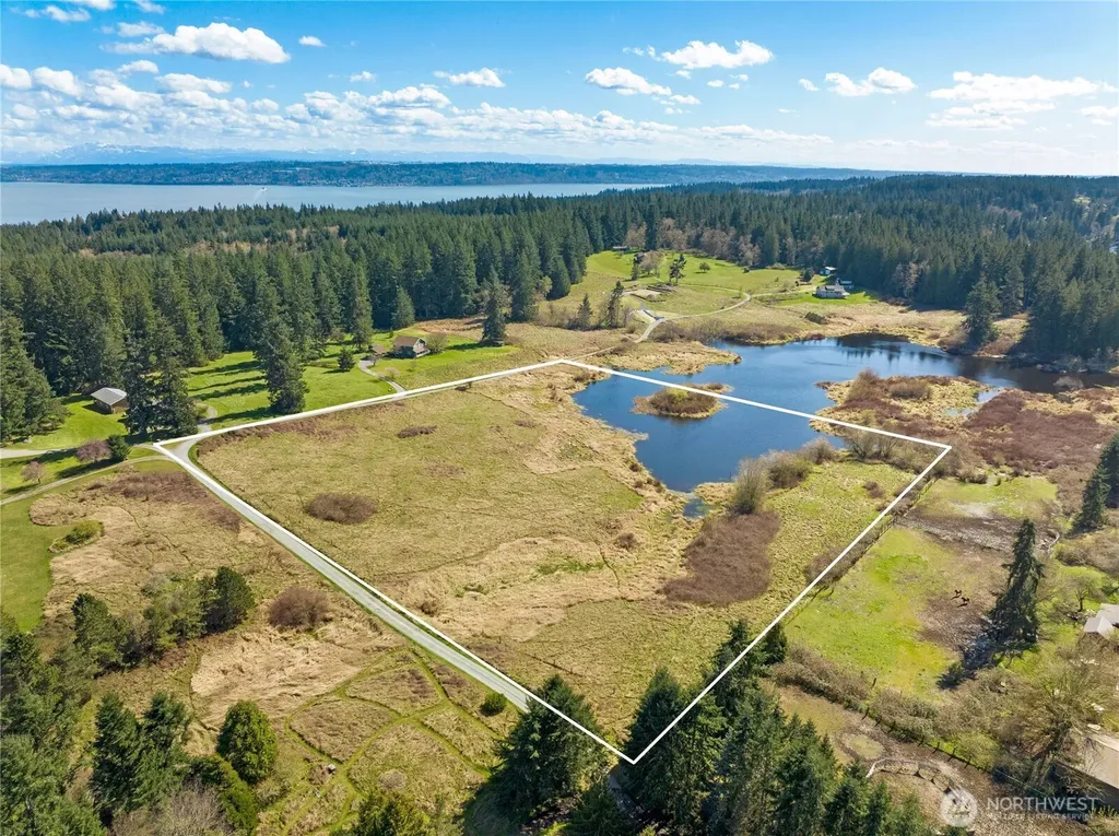 4320 Barbara Lane Clinton WA 98236